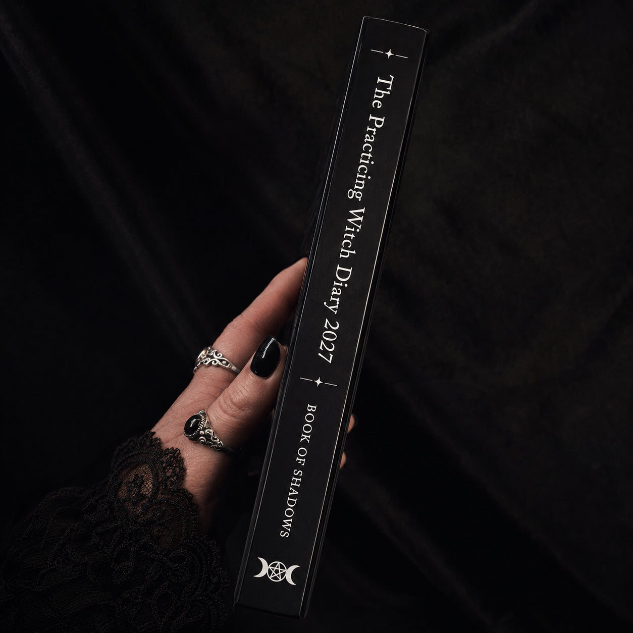 The Practicing Witch Diary 2027 – Book of Shadows